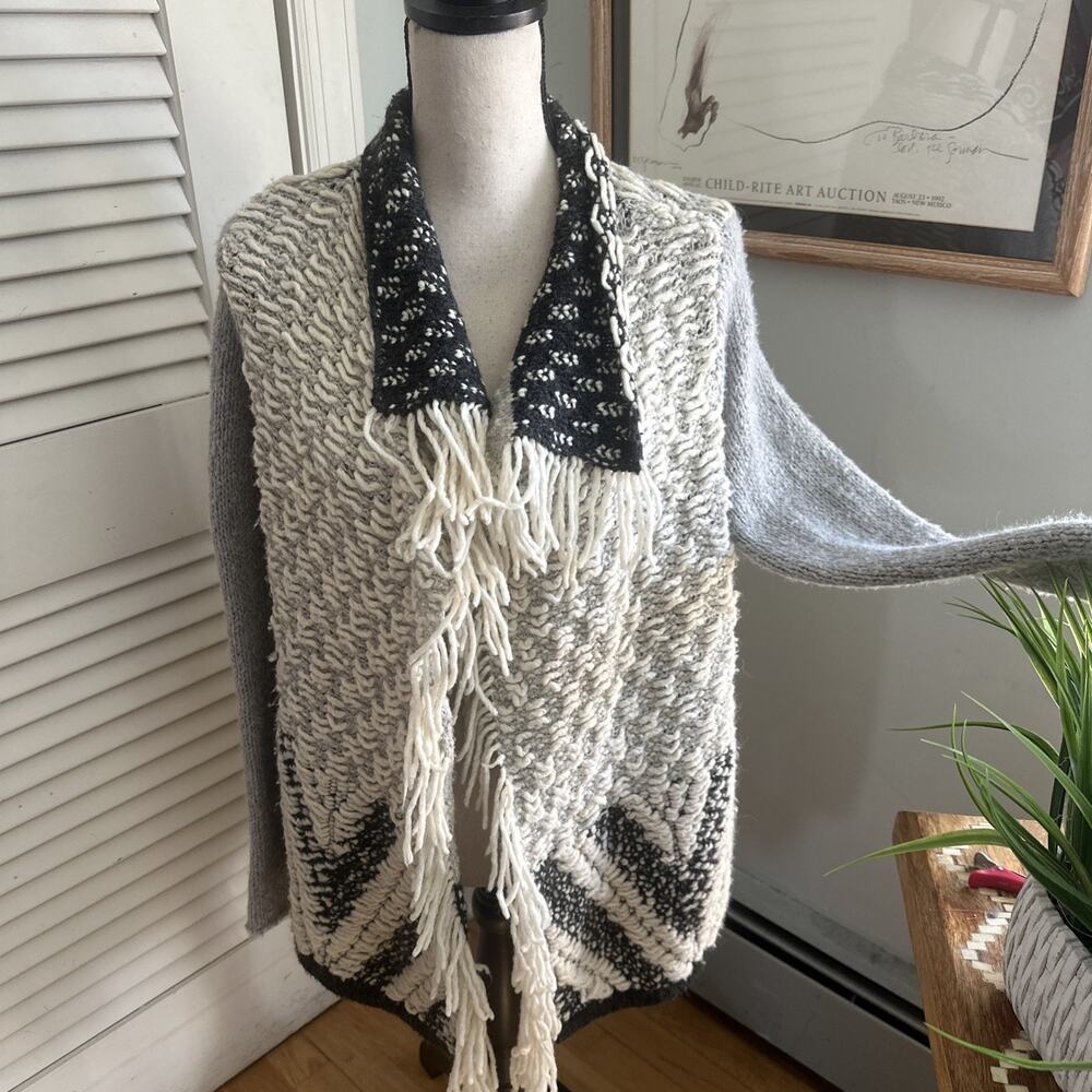 Moth Anthropologie Sweater Womens XS Cream Open Cardigan Chunky Knit Fringe Boho